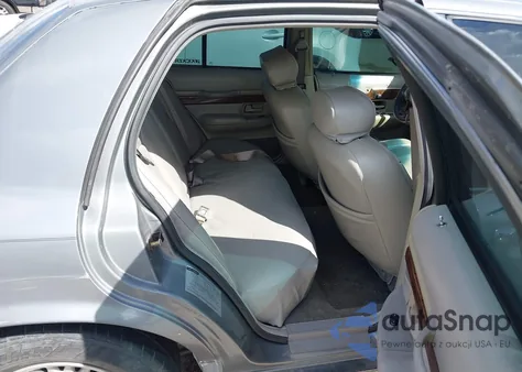 1999 Mercury Grand Marquis Ls z USA, uszkodzony, nr VIN 2MEFM75W8XX680325